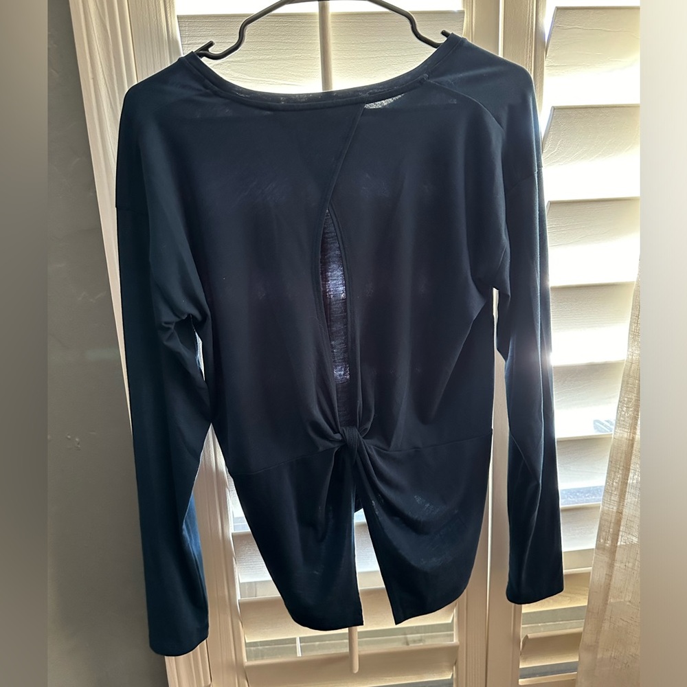 Athleta Long Sleeve Top